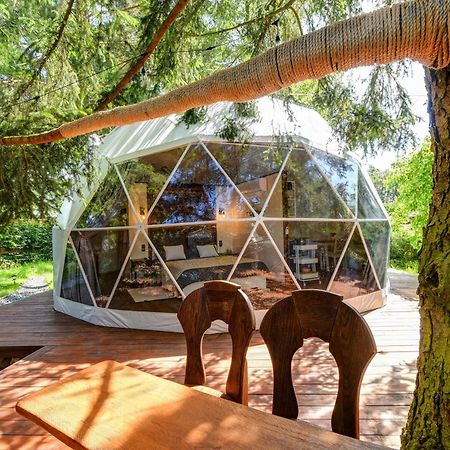 Tiche Misto Glamping Hotel Slapy Kültér fotó
